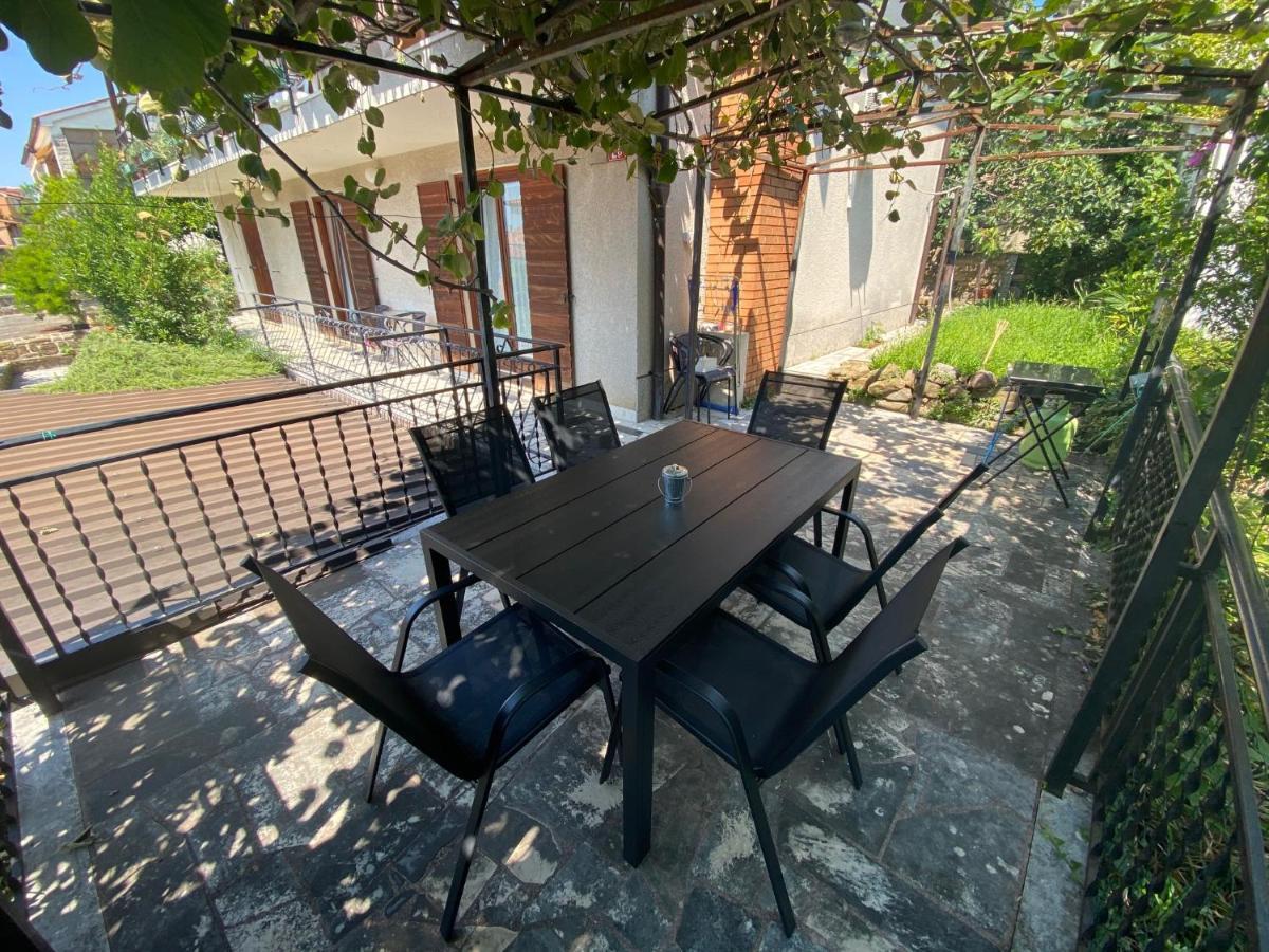 Maeli Apartment 루치야 외부 사진