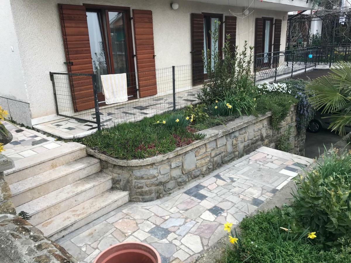 Maeli Apartment 루치야 외부 사진